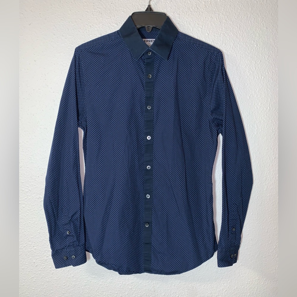 Express navy blue polkadot button-up shirt Sz SP 14-14 1/2 Men’s Formal fitted